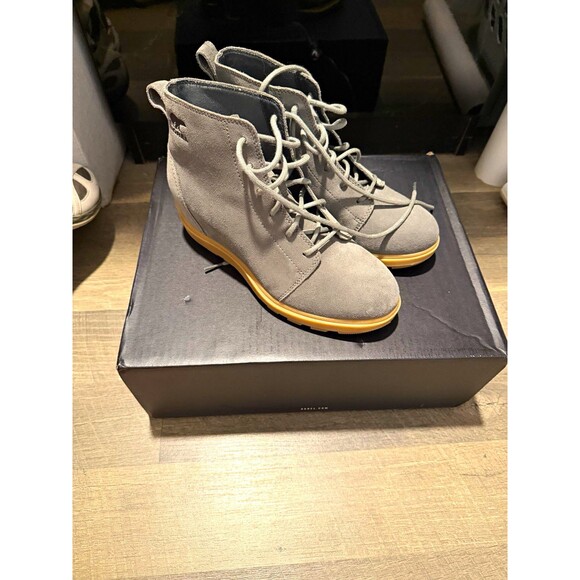Sorel Shoes - NIB Sorel Evie II Lace Wedge Bootie Quarry Grey Gum Suede Waterproof Women Sz 8